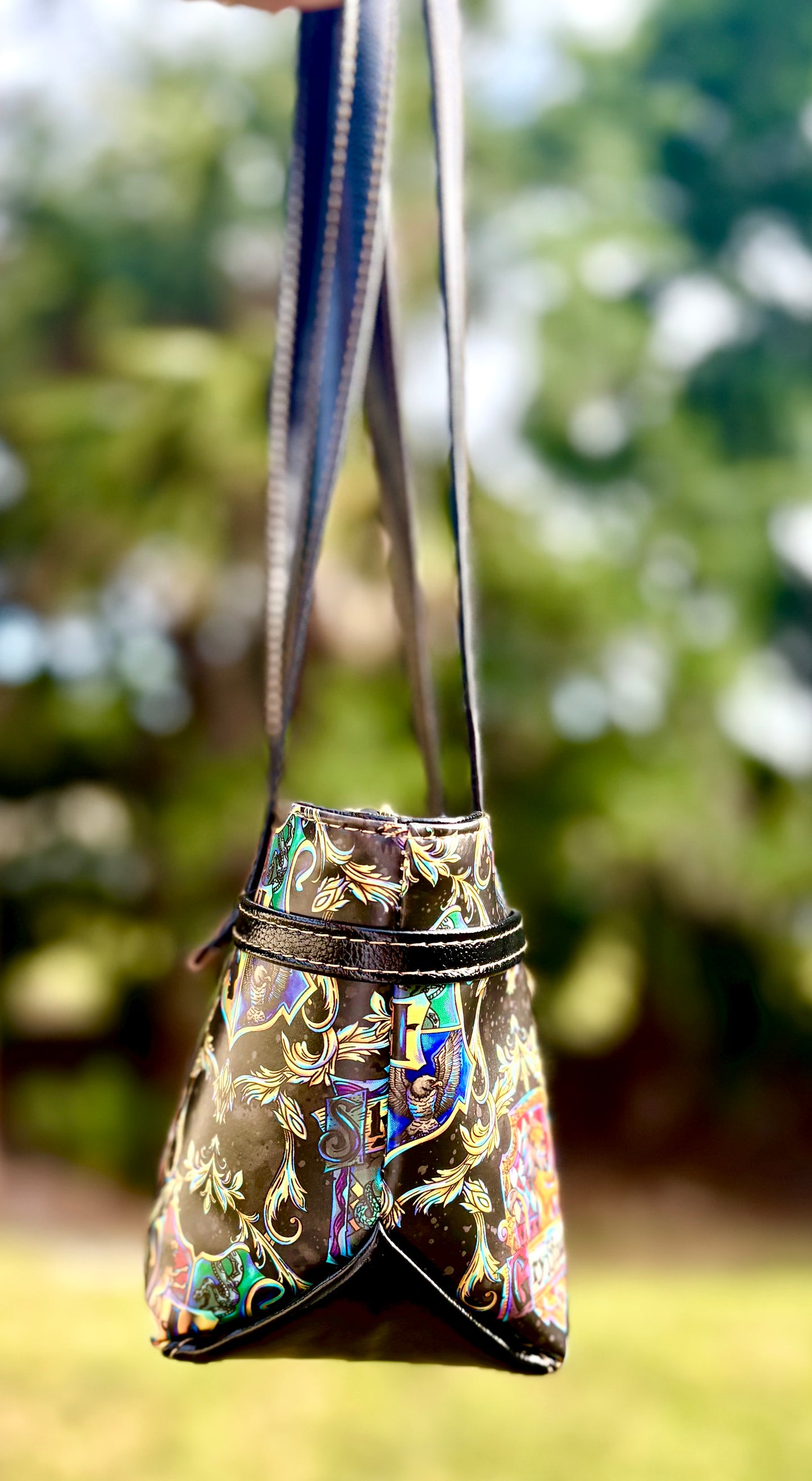 House Crest Shoulder bag