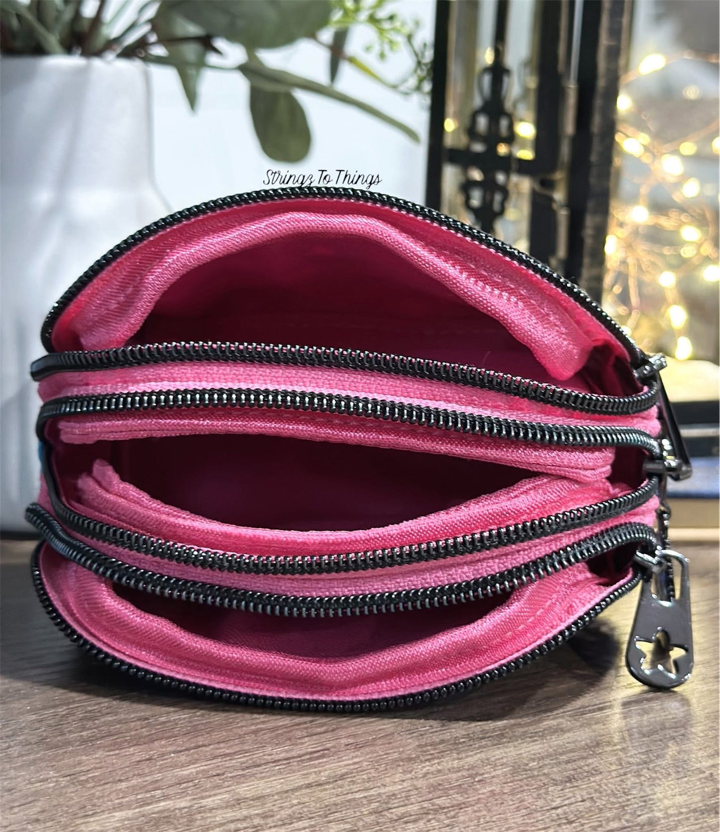 Audrey III Pouch PDF