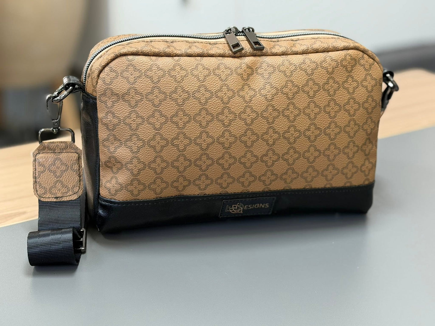 The Walt Crossbody PDF Pattern